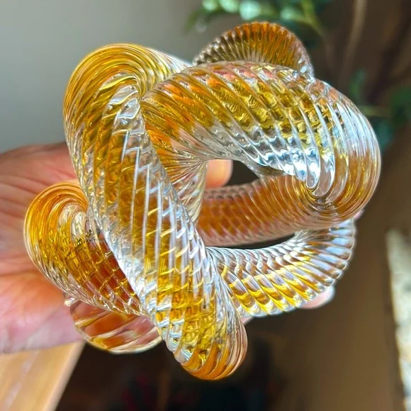 Fusion Z Studio Art Glass Nautical Hand Blown Rope Knot Sculpture Paperweight. - Picture 11 of 13